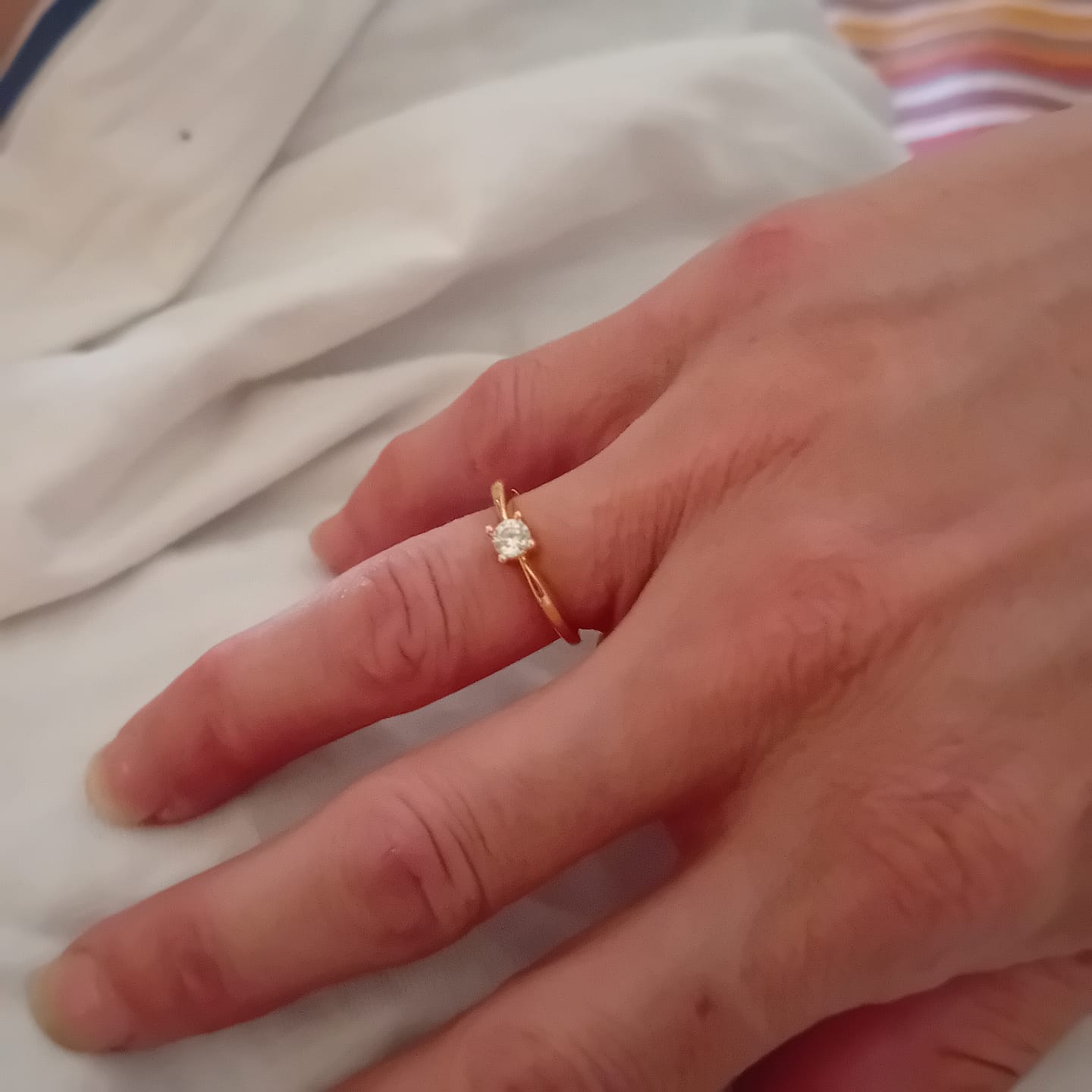 Customer photo review of Anillo Circonita Solitaria