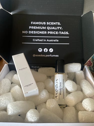 Customer photo review of WOODY ORRIS PERFUME OIL