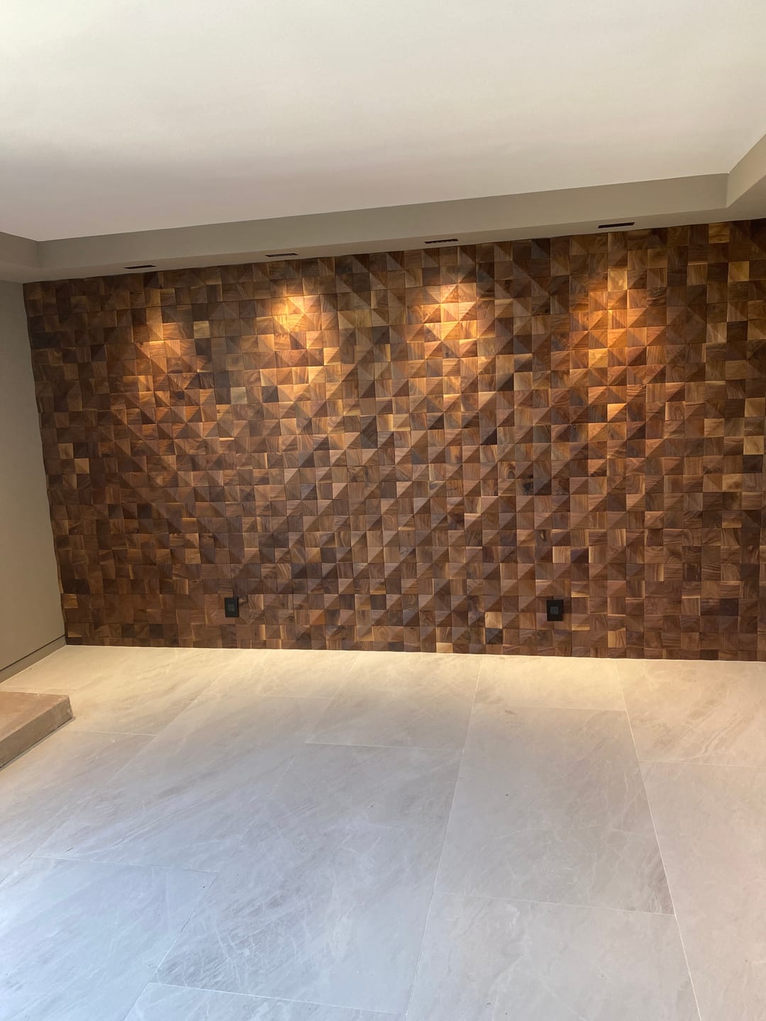 Customer photo review of 3D Diamond Natural Walnut