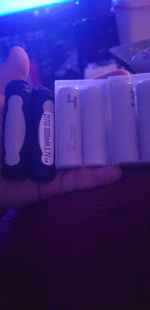 Customer photo review of Samsung 30T 21700 3000mAh 35A Battery