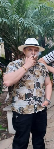 Customer photo review of Men's Floral Print Vintage Beach Short Sleeve Button Up Shirt