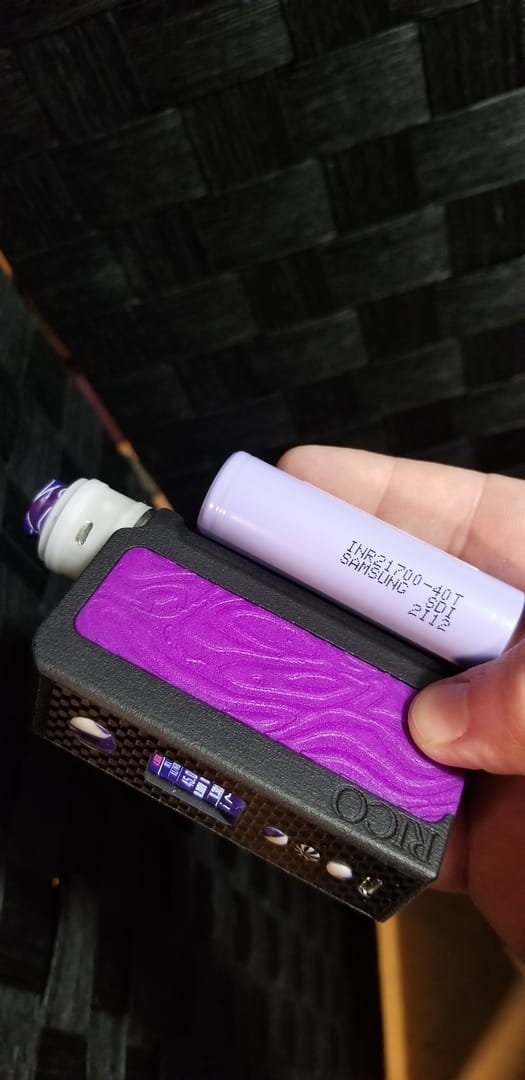 Customer photo review of Samsung 40T 21700 4000mAh 35A Battery