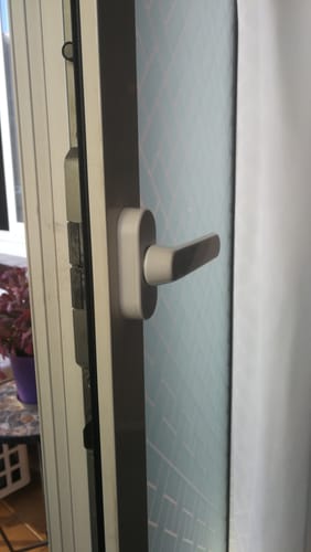 Customer photo review of Manilla Luxemburgo blanca marca Hoppe con cuello corto para ventana oscilobatiente