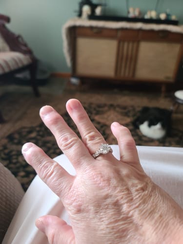 Customer photo review of Moissanite 2.0 Carat Engagement Ring Promise Ring For Women