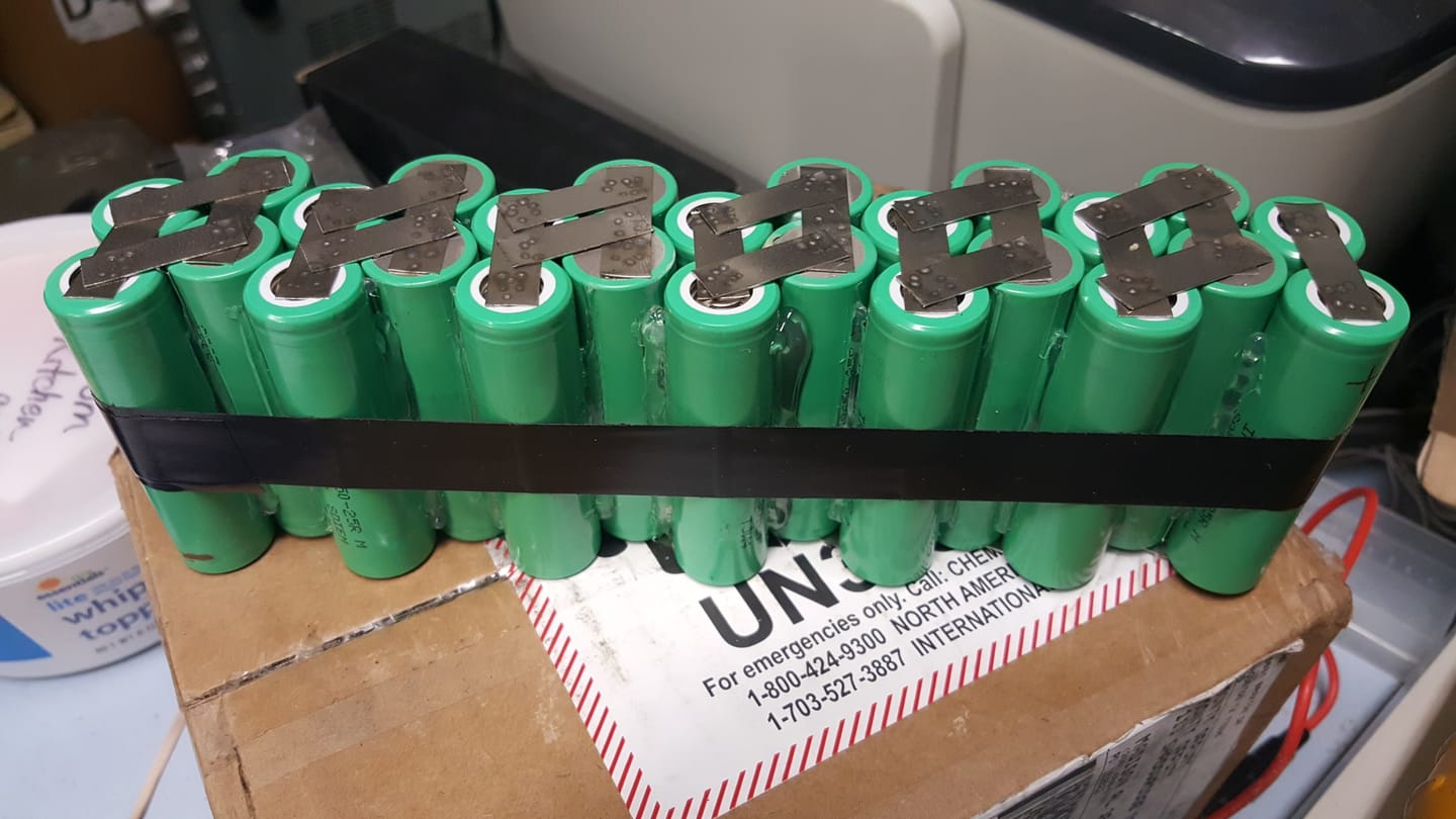 Customer photo review of Samsung 25R 18650 2500mAh 20A Battery