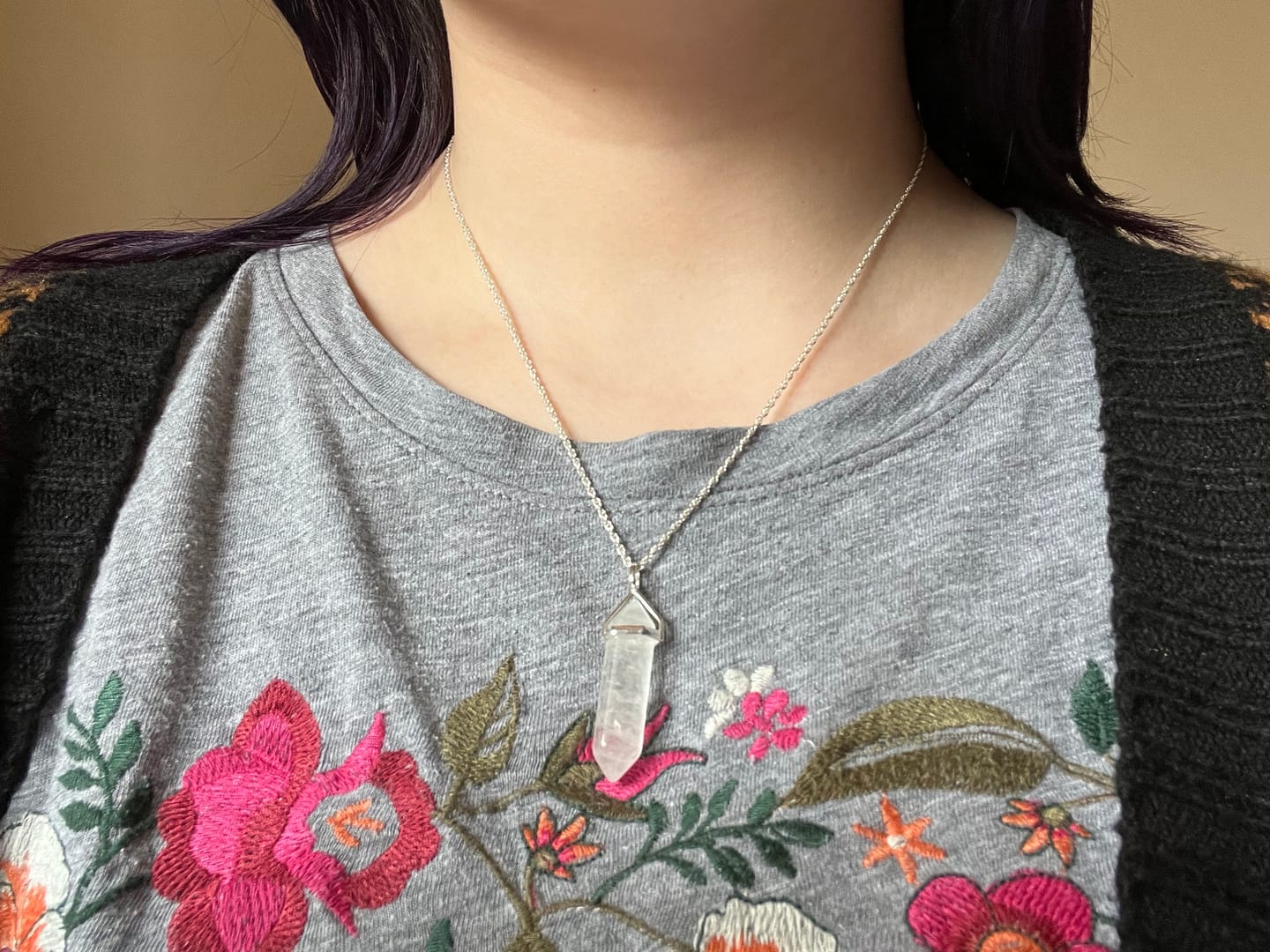 Customer photo review of Positivity pendant - Clear quartz