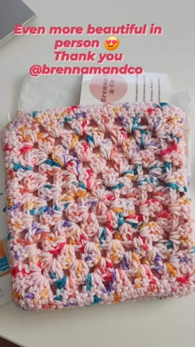 Customer photo review of Pink Speckle Crochet Zipper Pouch