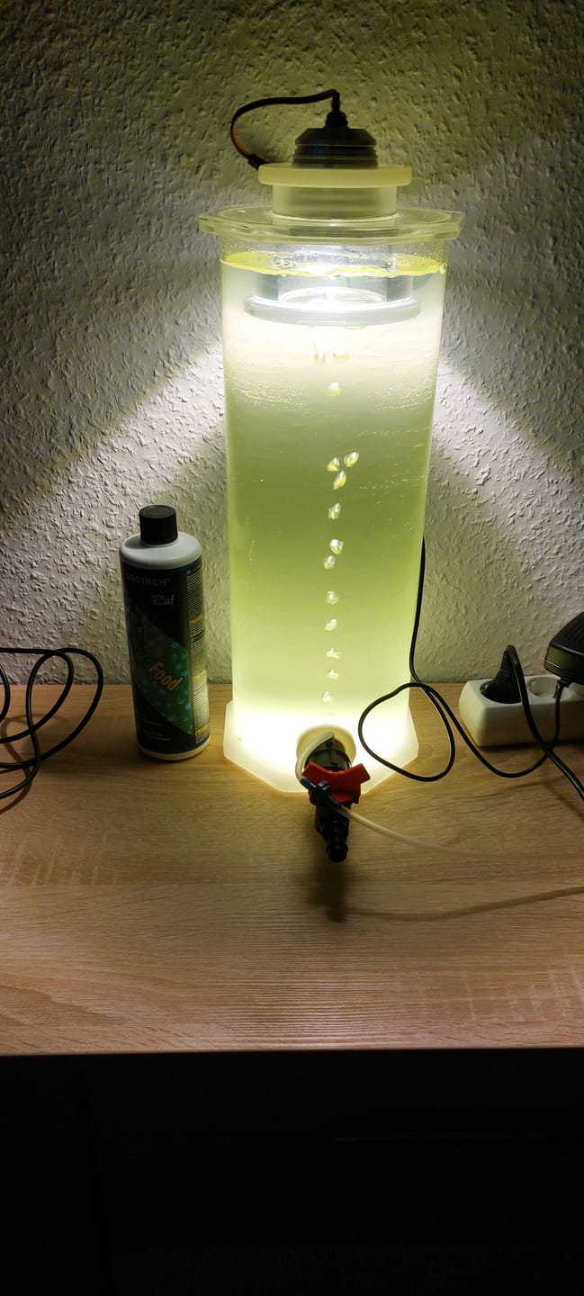 Customer photo review of Planktonreaktor 6L Luft betrieben mit Leuchte PLL-L-150-400