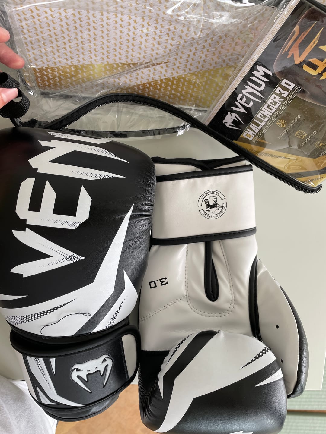 Customer photo review of Venum Bokshandschoenen Challenger 3.0 - Zwart/Wit