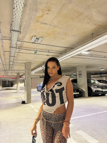 Customer photo review of THAT’S HOT TANK (LIGHT GREY)