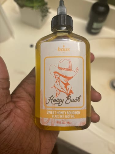 Customer photo review of The Vault | Glaze - Dry Oil Blend for Body