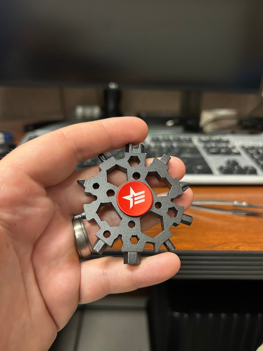 Customer photo review of Multi-Tool & Fidget Spinner Combo