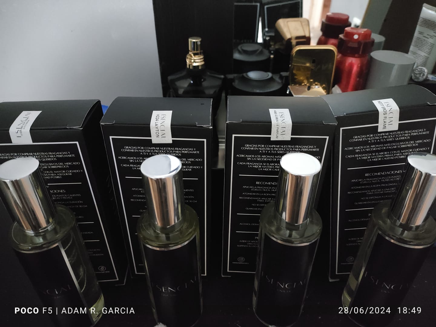 Customer photo review of H224 Inspirado en: Layton - Parfums de Marly