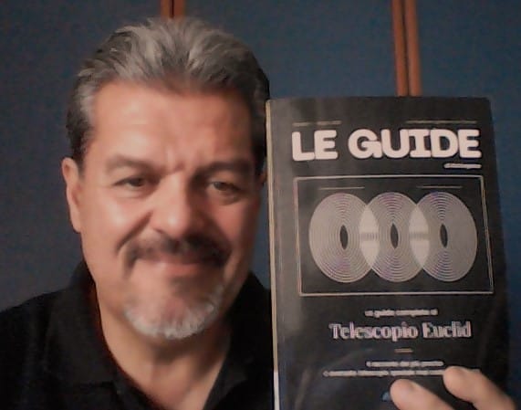 Customer photo review of La guida completa al telescopio Euclid
