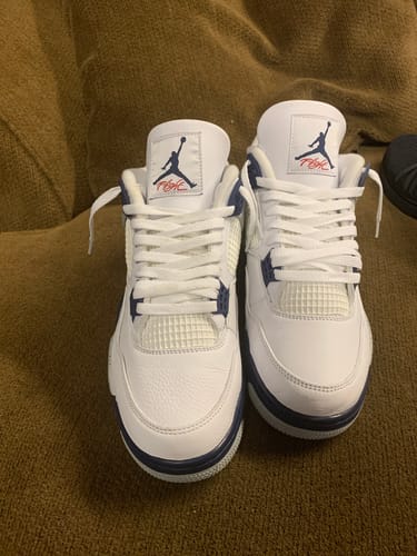 Customer photo review of Air Jordan 4 Retro 'Midnight Navy'