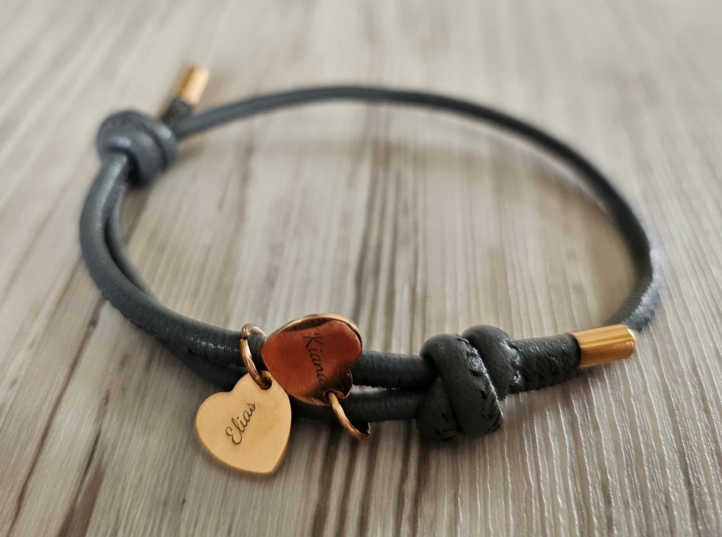 Customer photo review of Freunde - Individuelles Lederarmband