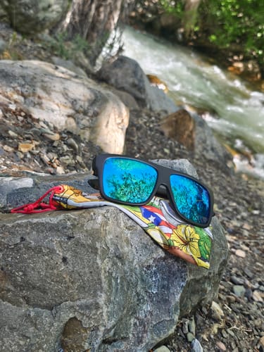 Customer photo review of Mis Raíces Blue