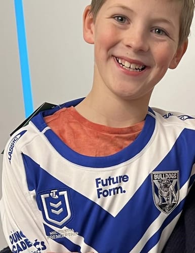 Customer photo review of 2024 Canterbury Bulldogs Home Jersey - Kids
