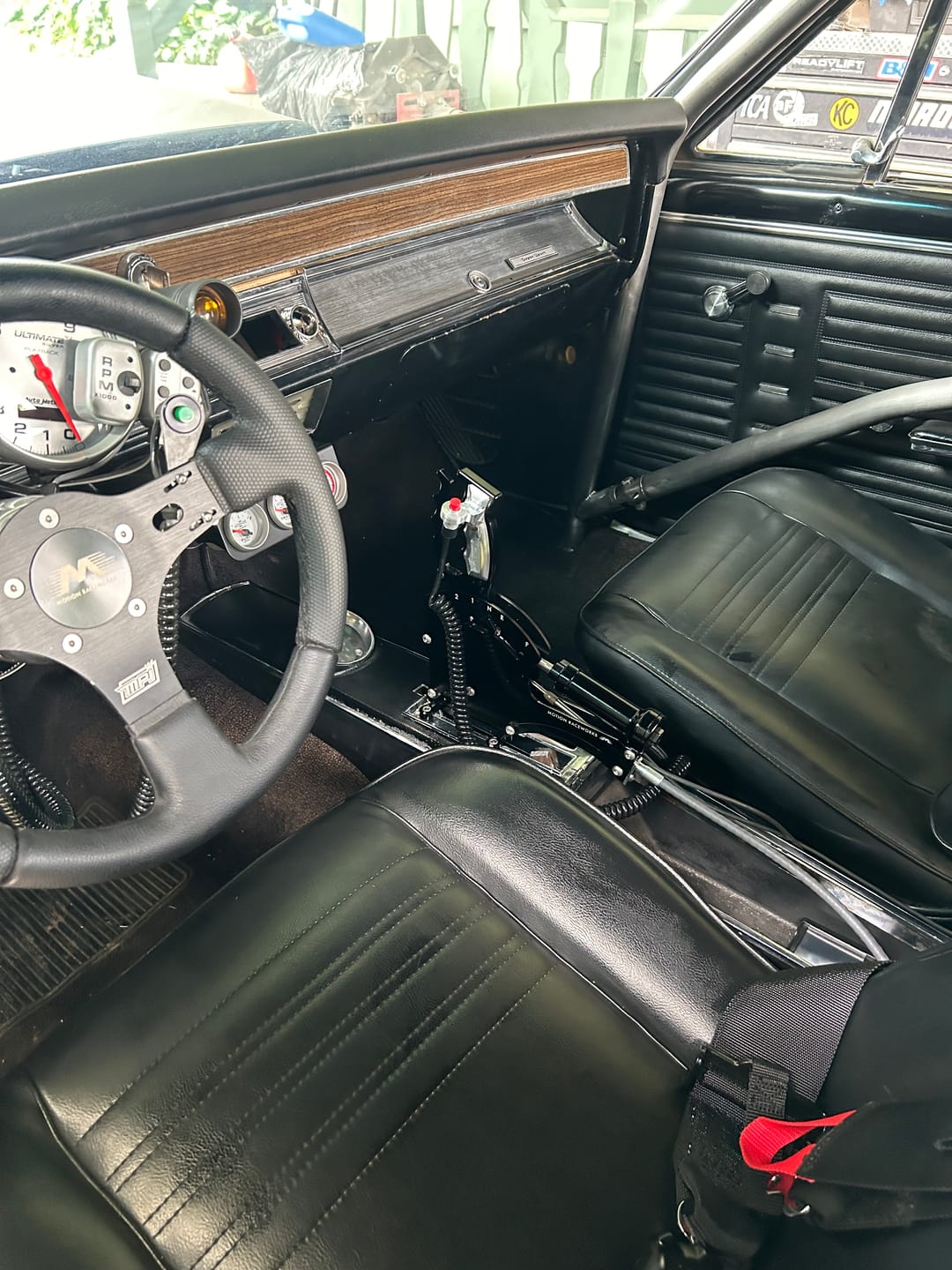 Customer photo review of TH400 3 Speed Push To Shift Reverse Pattern Operator Series Billet Shifter Rear Exit