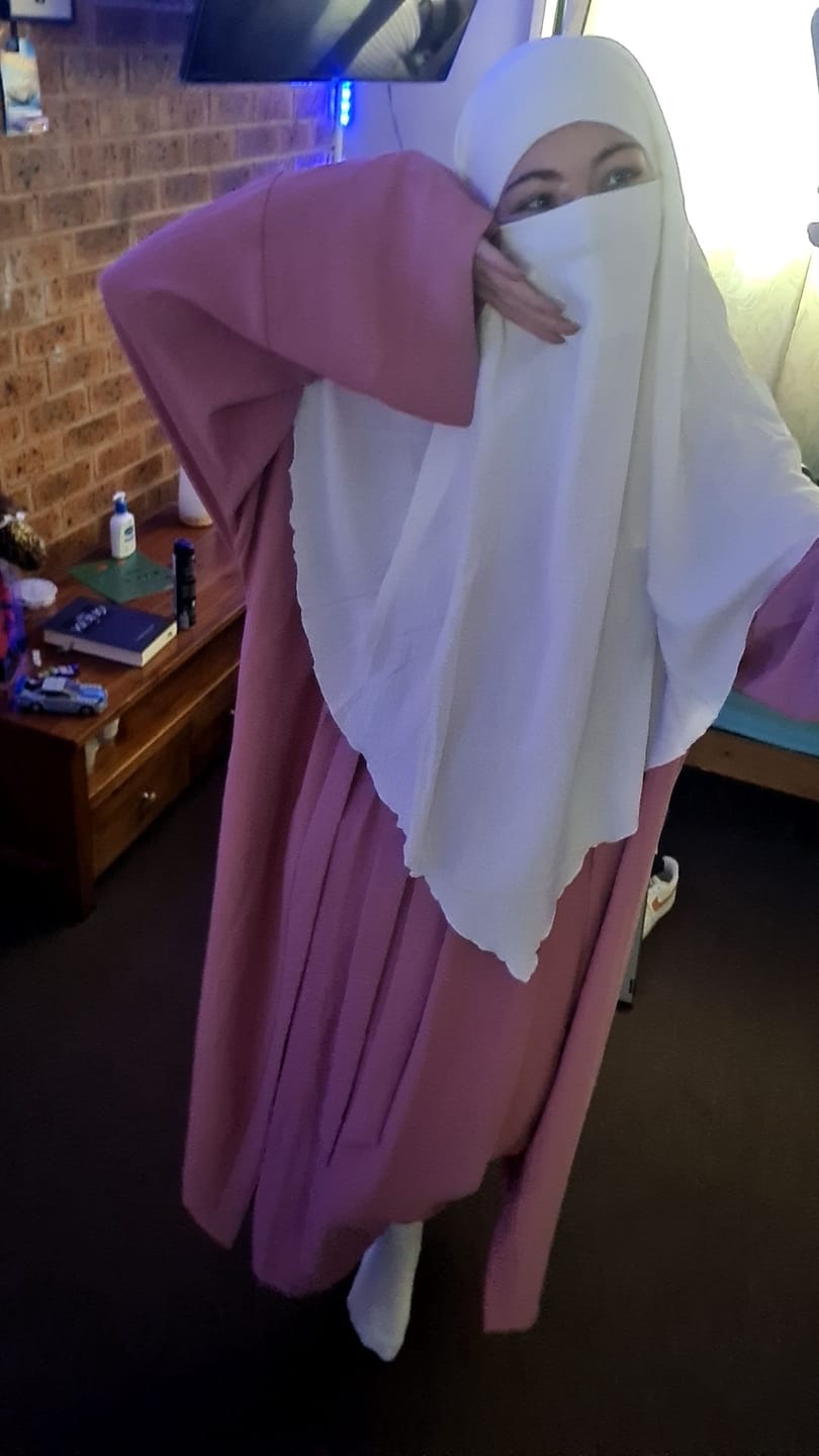 Customer photo review of Crinkle Abaya Set - Pink
