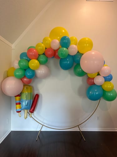 Customer photo review of Be Happy Balloon Garland Kit