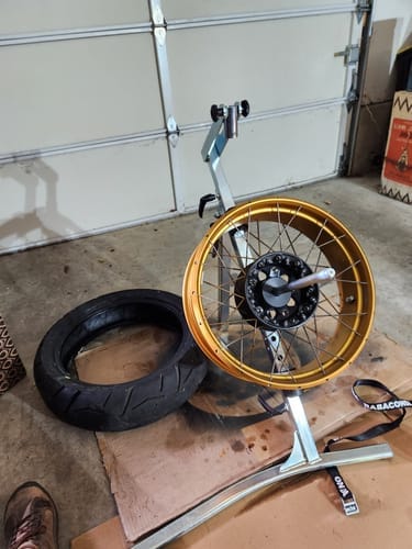 Customer photo review of Replacement Duck Head for Cross-Spoked Wheels (BMW GS, etc) for Rabaconda Street