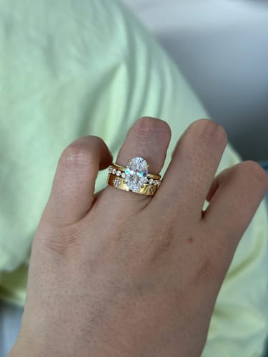 Customer photo review of Louily Noble Oval Cut 3PC Ring Set For Women