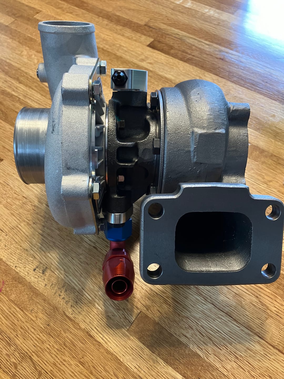 Customer photo review of T4 / S400 / GT55 Turbo Low-Pro Oil Feed Flange 21-10010