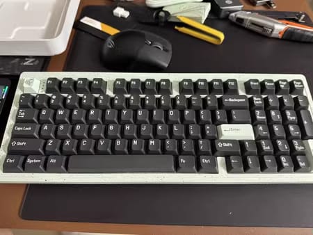 Customer photo review of MelGeek Modern97 Fountain Work&Game Compact Mechanical Keyboard
