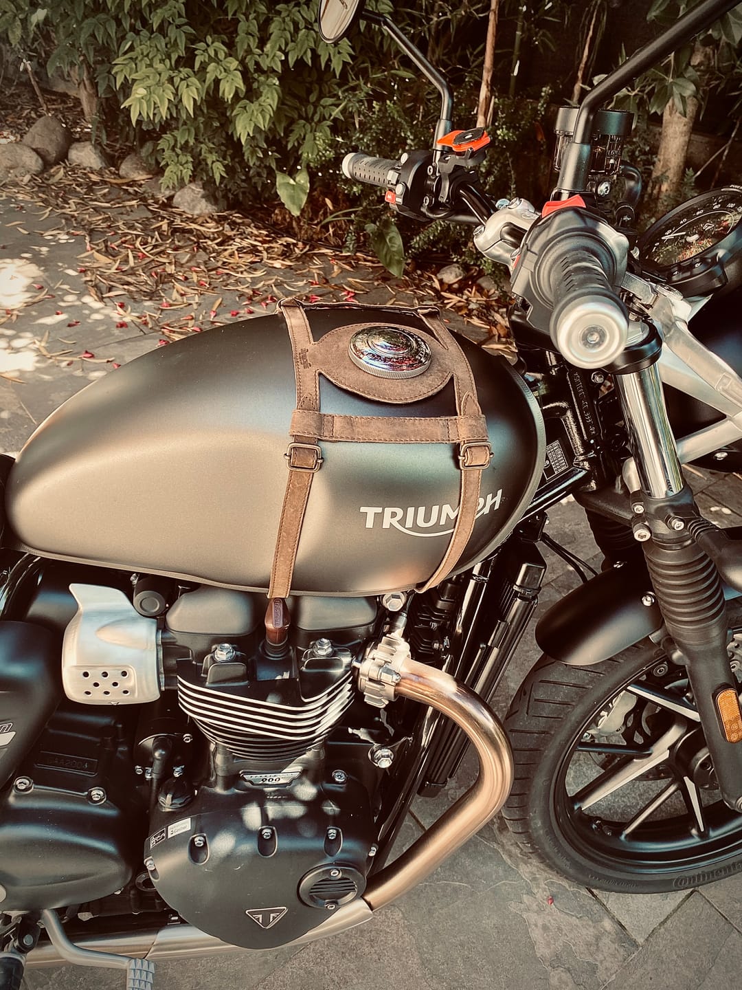 Customer photo review of tank strap right side fuel inlet