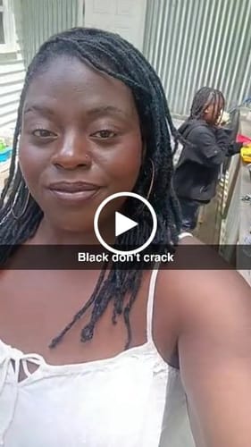 Customer video review of BERRI-CLEAR+ 5 BERRY SUPERFRUIT SERUM