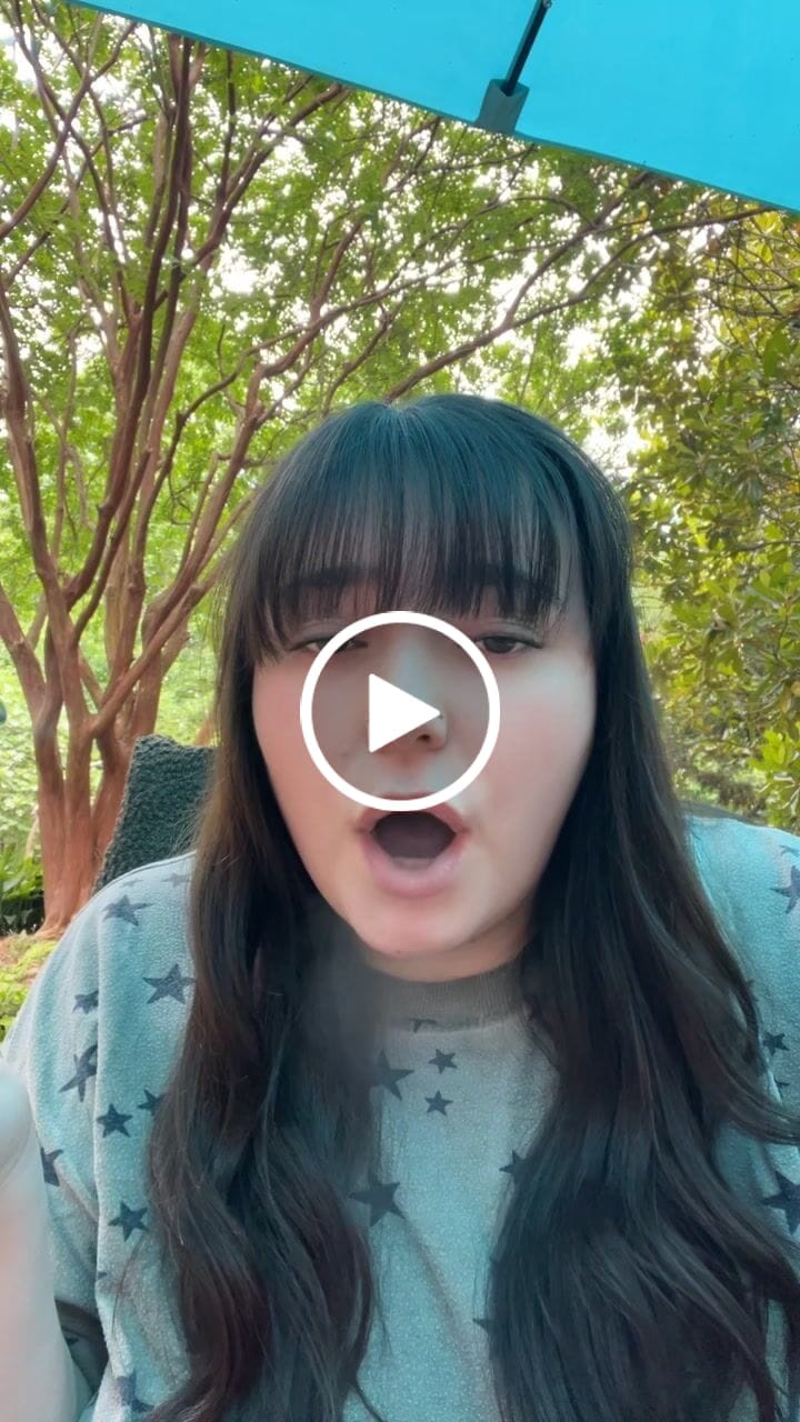 Customer video review of Kickstand Hand Pipe