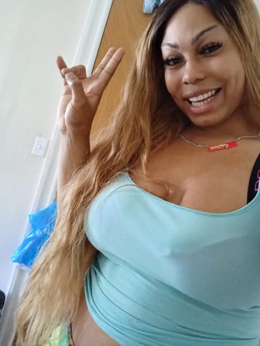 Customer photo review of 9A Unprocessed Body Wave Bundle Hair