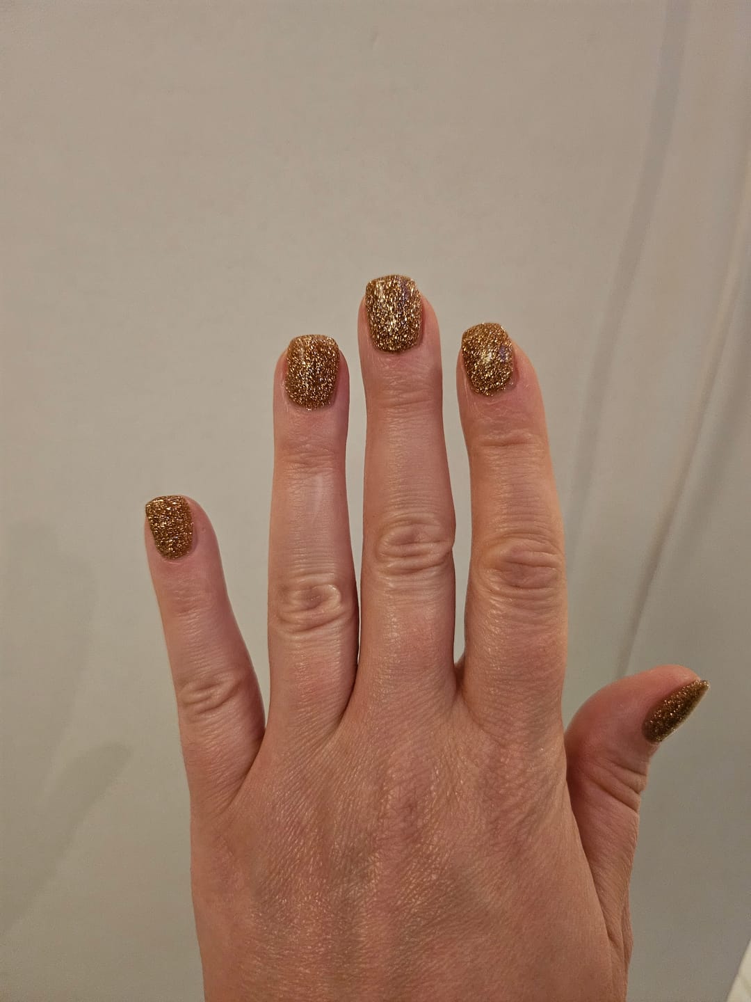 Customer photo review of Champagne Gold Dipping Powder