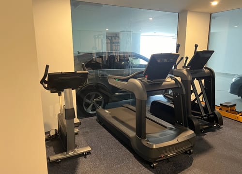 Customer photo review of TITANIUM USA CS700 FULL COMMERCIAL TREADMILL