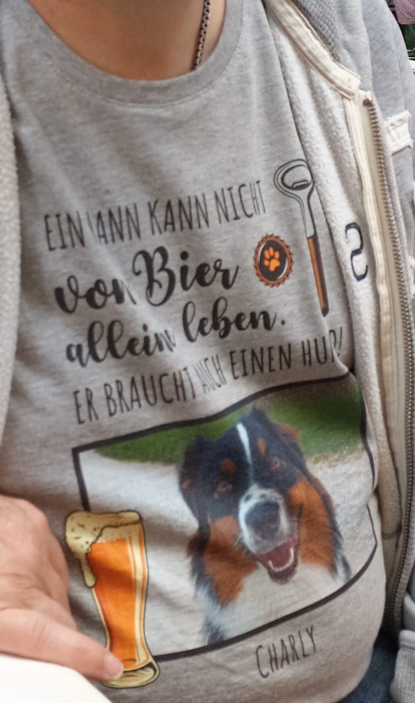 Customer photo review of Bier & Wuff - Individuelles T-Shirt