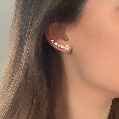 Customer photo review of Boucle d'oreille fleur grimpante Lou