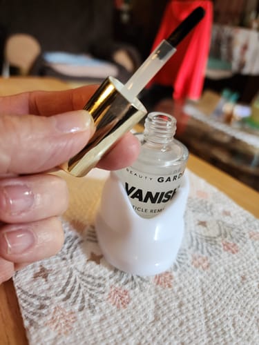 Customer photo review of Vanish Cuticle Remover