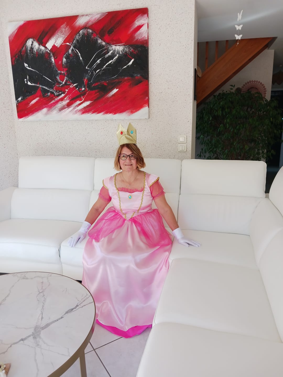Customer photo review of Déguisement Femme Princesse Peach Robe Rose et Couronne