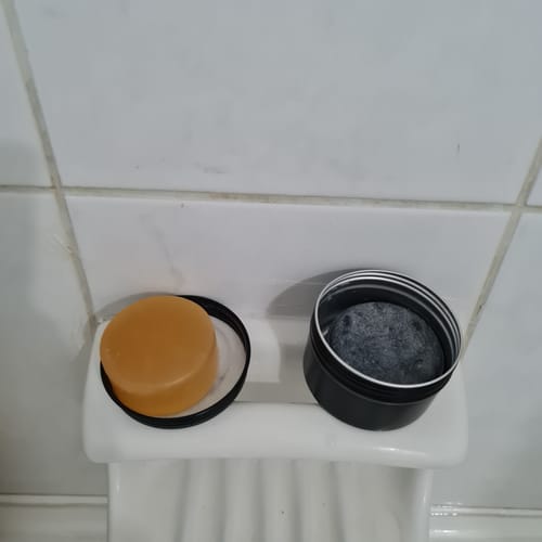 Customer photo review of Shampoo Anticaspa en barra + Tónico anticaspa