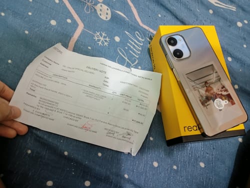 Customer photo review of REALME R10
