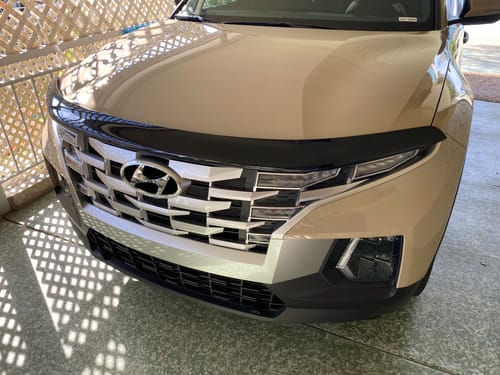 Customer photo review of AVS 2022 Hyundai Santa Cruz Aeroskin Low Profile Hood Shield - Smoke