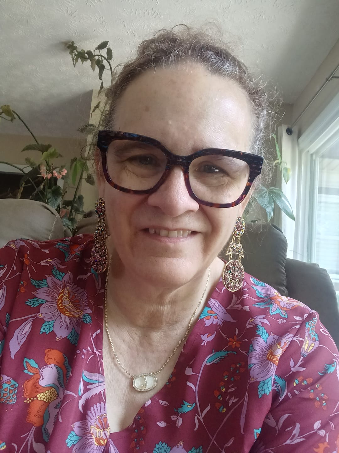 Customer photo review of HEIDI DAUS®"Cat's Pajama's" Crystal Statement Dangle Earrings