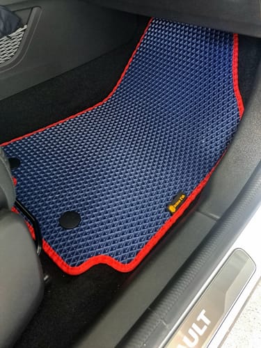 Customer photo review of Auto Fußmatten nach Maß - Komplettset