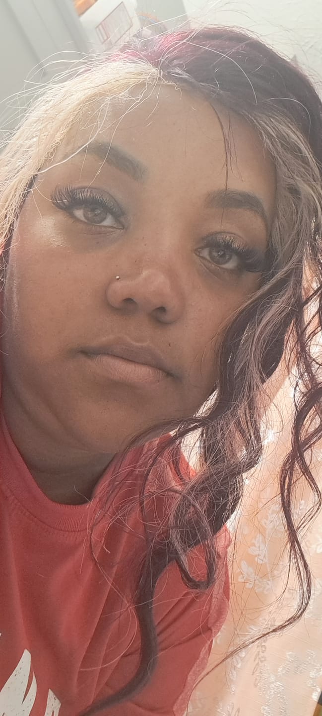 Customer photo review of Hesper Brown Prescription Coloured Contact Lenses