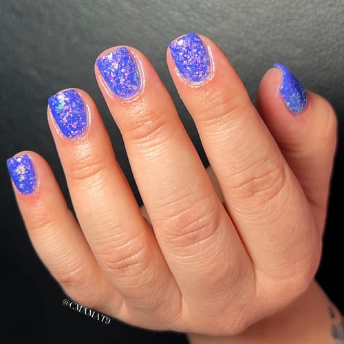 Customer photo review of D1026 Party Wave Blue Flake Dip Powder