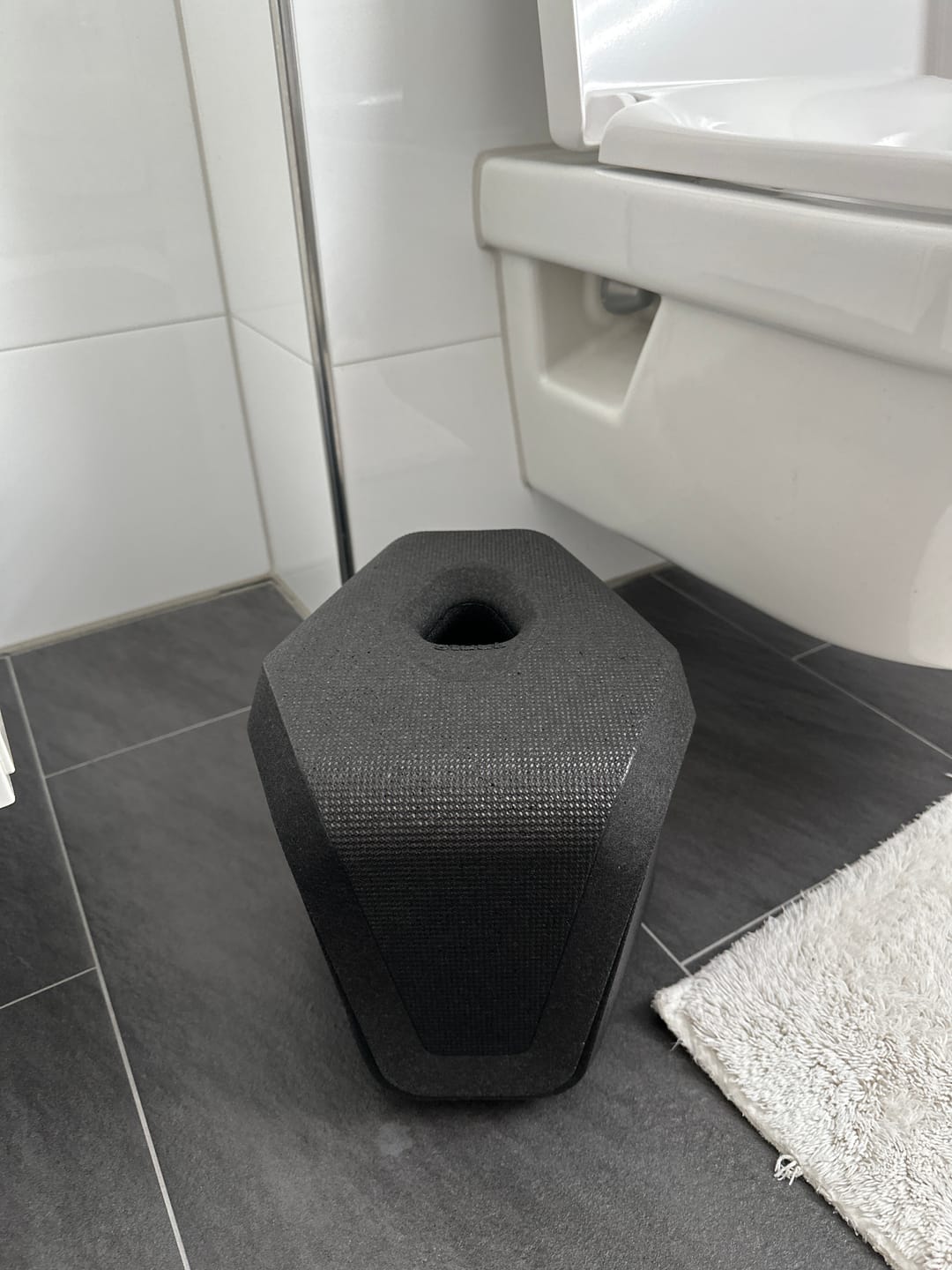 Customer photo review of stuul® Toilet Stool | The Poop Stool - Made in Germany (Classic Collection)