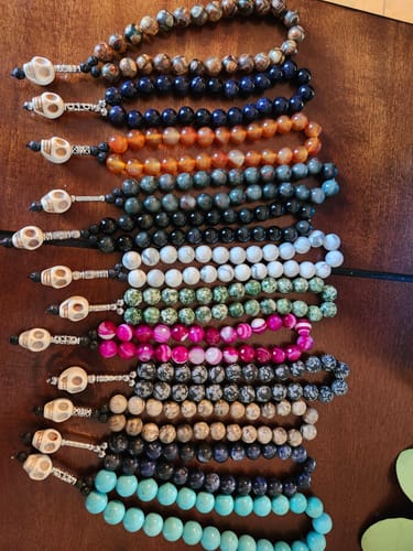 Customer photo review of 15.5" 6mm Matte/frosted natural white howlite round beads
