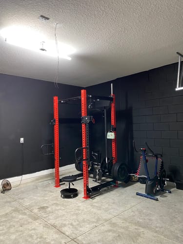 Customer photo review of P5 Four Post Power Rack Builder(3‘’×3‘’, 1" Holes, 90‘’H x 44‘’D)