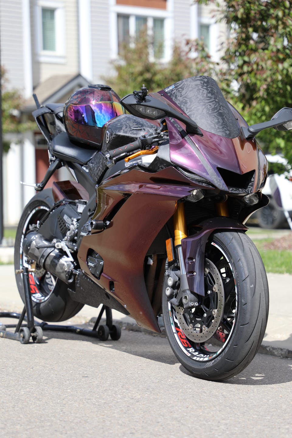 Customer photo review of Rainbow Drift Black Red Vinyl Wrap